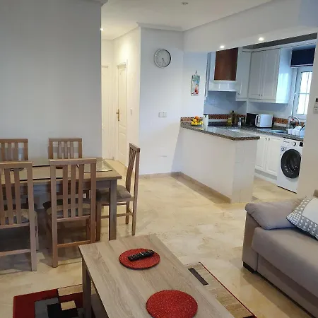 Appartamento Spacious Ground Floor With Garden & Communal Pool Los Dolses