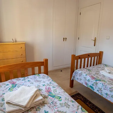 Spacious Ground Floor With Garden & Communal Pool Los Dolses